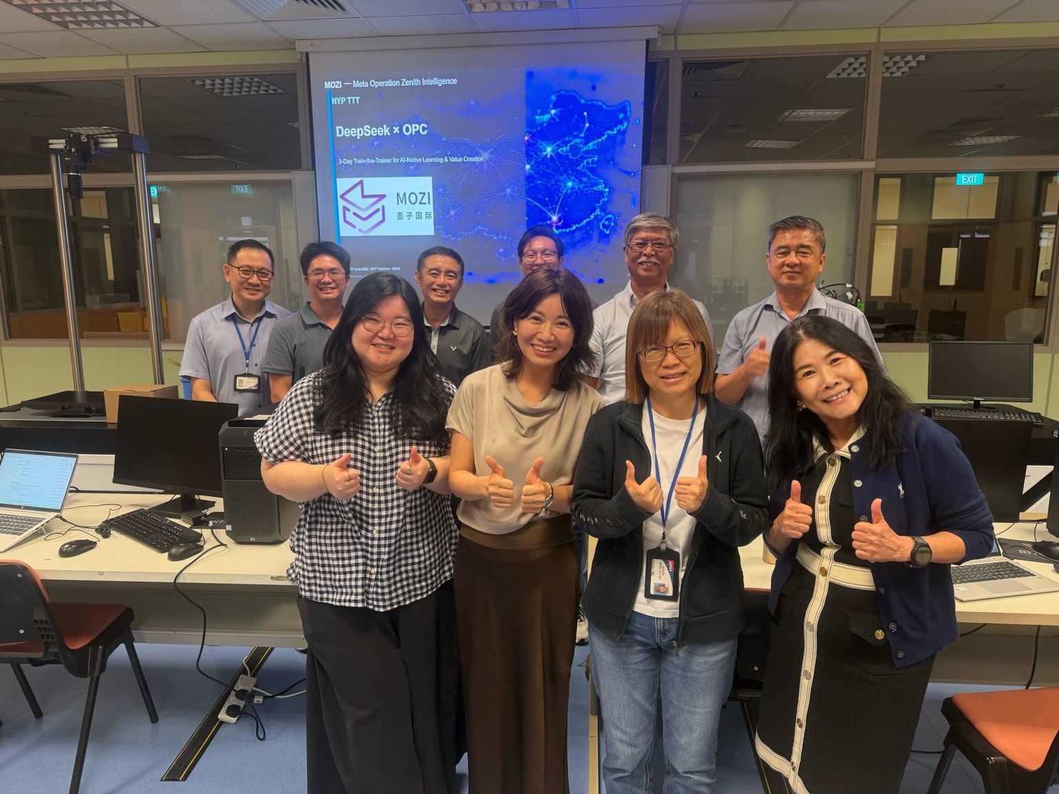 Nanyang Polytechnic与MOZI工业AI合作团队